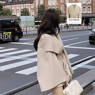 [5000장 돌파✨] [울함유] (MADE/브랜드공정/소장가치높은디자인) 신디 케이프 울 핸드메이드 누빔안감 탈부착 하프 겨울 코트