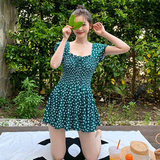 러블리 플라워 패턴의 스모크 오프숄더 원피스 모노키니 bikini 원피스