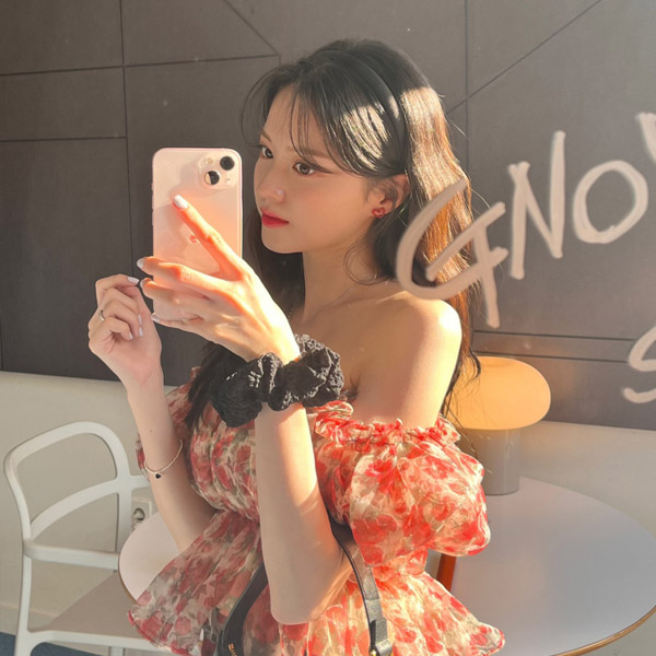 플라워 시스루  페플럼 반팔 블라우스 