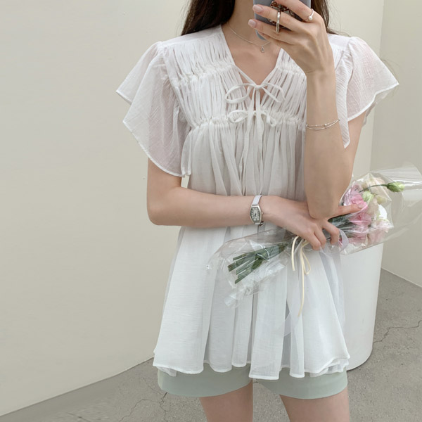 보웬 셔링 플레어 반팔 블라우스