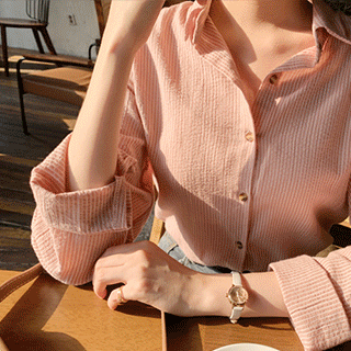스트라이프 패턴의 베이직 긴팔 셔츠 blouse
