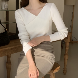 쫀쫀한 모달 혼방의 랩 디자인 골지 니트 knit 벚꽃룩