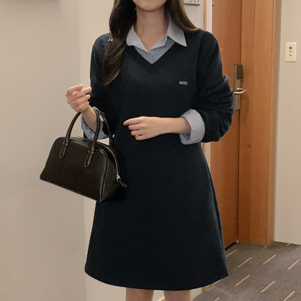 아이덴 자수포인트 레이어드 V넥 속기모 원피스