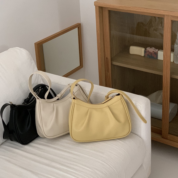스퀘어 쉐입의 셔링 미니 숄더백 bag