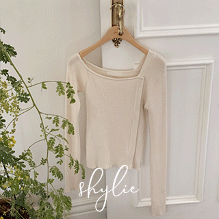 샤일리 언발 스퀘어넥 골지 니트 knit