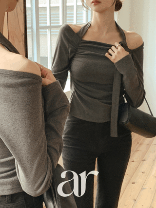 [5000장 돌파✨] (따뜻기모추가/여리핏/여친룩♥) 데브 셔링 홀터넥 크롭 티셔츠