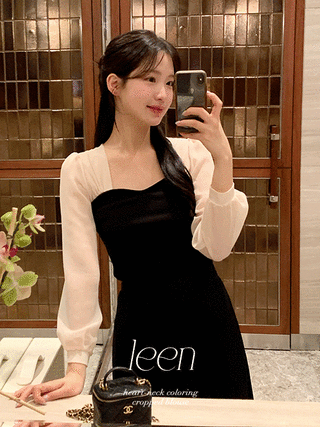 [주문폭주] (모임룩/청순가련무드♥) 르엔 하트넥 배색 크롭 블라우스