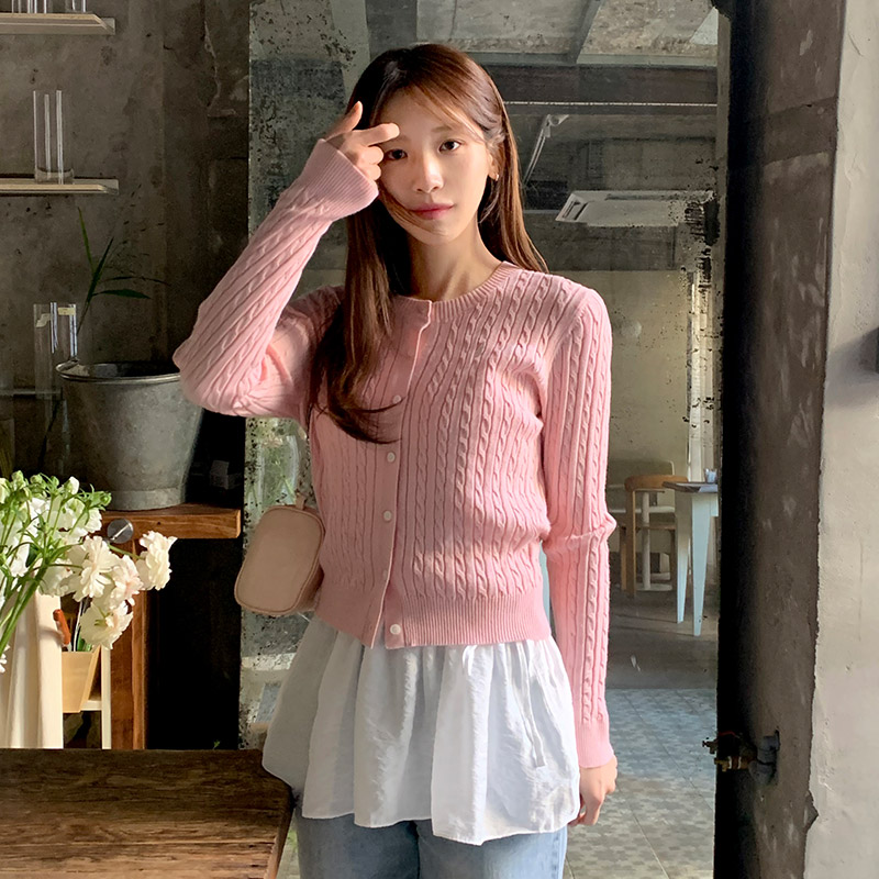 (코디고민제로!/프리미엄원단/데일리필수템) 램버 소프트 라운드넥 자수 케이블 니트 가디건