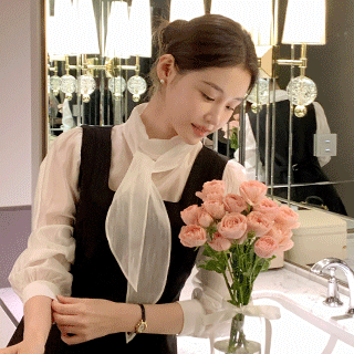 (타이연출/하객룩/고급미♥) 로아 시스루 타이 머플러 퍼프숄더 새틴 블라우스