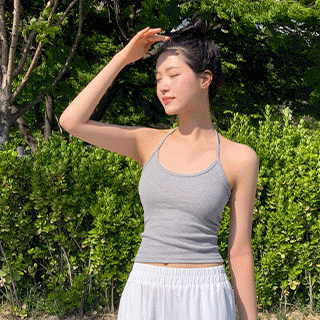 (페미닌무드) 나엘 홀터넥 슬림 코튼 나시 슬리브리스 티셔츠