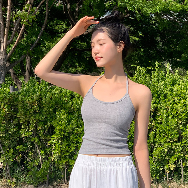 (페미닌무드) 나엘 홀터넥 슬림 코튼 나시 슬리브리스 티셔츠