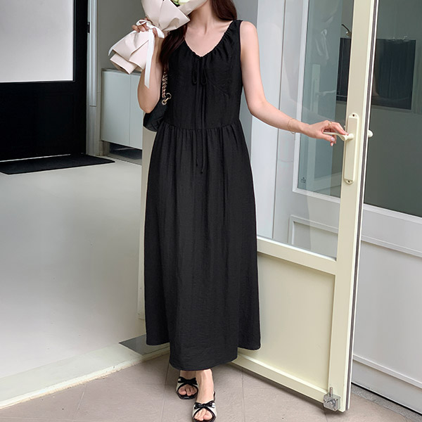 (MADE/휴양지룩/부유방커버♥) 레일리 리본 셔링 뷔스티에 플레어 롱 원피스