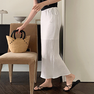 (쿨링시원/비침↓/구김X) 로이스 엠보 자가드 사이드 스트랩 밴딩 롱 스커트