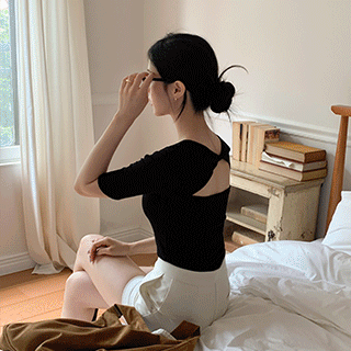 (뒤트임포인트/쫀득핏/사계절템) 모나르 라운드넥 백트임 골지 반팔 티셔츠