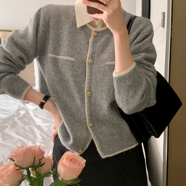 [울함유] (보드라운클래식/사랑받는핏♥) 어도브 배색 라인 골드 버튼 가디건