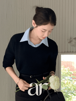 [1000장 돌파✨] (임원미팅OK/10초출근룩) 니트린 배색 셔츠 카라 일체형 니트