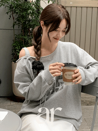 (살짝보여줘♥/OFF무드) 드렌 프린팅 어깨 트임 리본룩 루즈핏 맨투맨