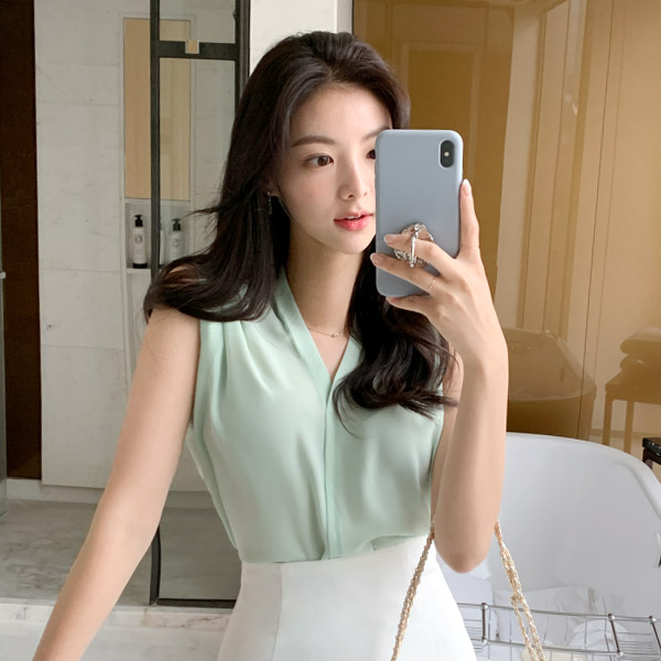 마드니  핀턱 나시  블라우스