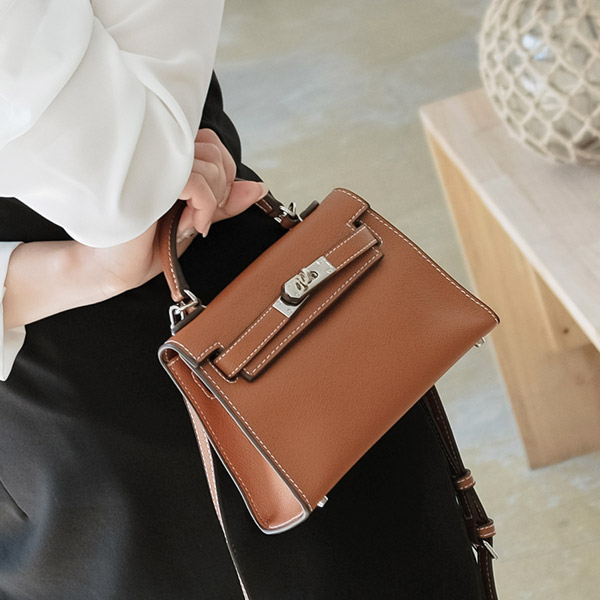bg539 고급스러운 브랜드 감성의 실버 버클 탑핸들 켈리 미니백 bag
