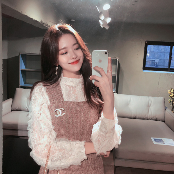 bs3923 입체적인 물결라인 레이스와 잔잔한 스팽글 진주로 장식된 시스루 블라우스 blouse
