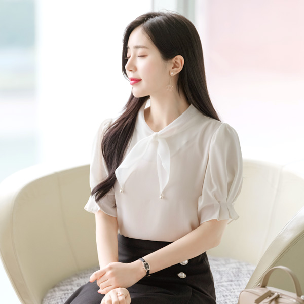 bs4468 고급스러운 격식미가 느껴지는 진주샤리본장식 반팔블라우스 blouse