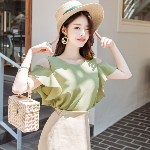 bs4485 어깨트임 디테일로 썸머무드 가득한 라운드넥 블라우스 blouse