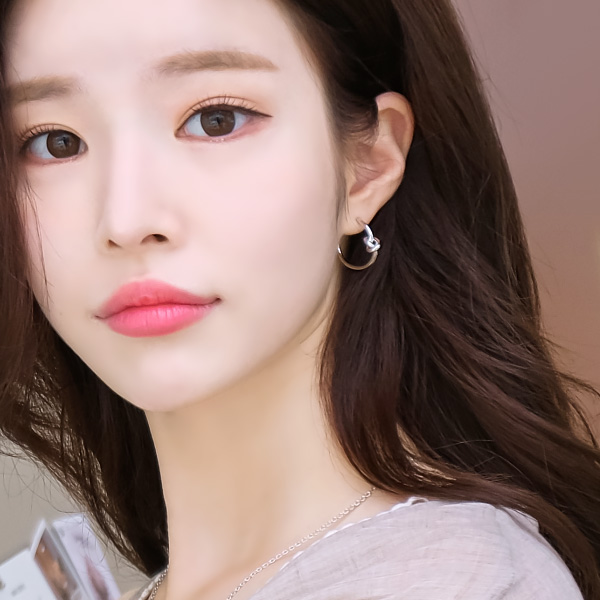 ac4083 원포인트 꼬임이 멋스러운 미디엄 링 은침 이어링 earring