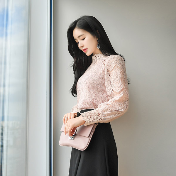 bs4577 안감 일체형으로 제작된 시스루 레이스 반하이넥 긴팔 블라우스 blouse