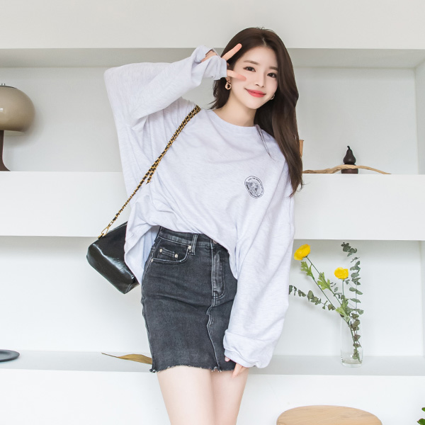 ts1755 루즈한 핏감으로 44-66사이즈 모두 착용 가능한 레터링 포인트 맨투맨 tee