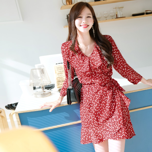 op7604 보기만해도 러블리한 하트패턴의 프릴넥포인트 미니 랩원피스 dress