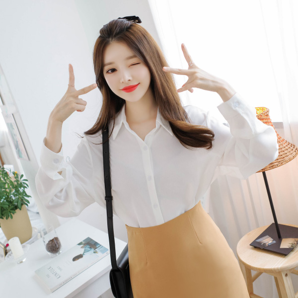 bs4623 말랑말랑 쫀쫀함이 느껴지는 베이직 셔츠 블라우스 blouse
