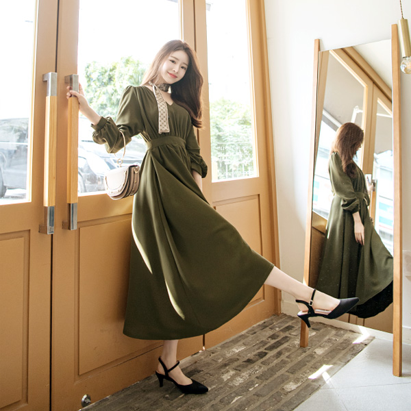 op7655 로맨틱한 셔링 디테일의 루즈핏 스트랩 플레어 롱원피스 dress