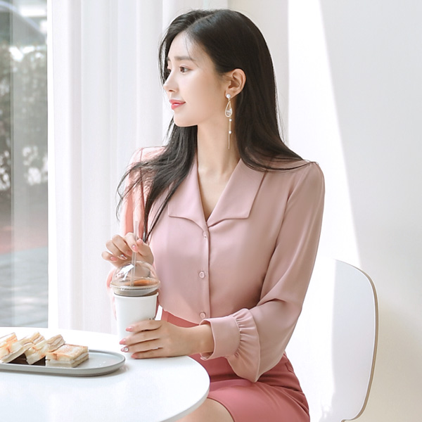 bs4681 단아한 요조숙녀룩을 선사할 세일러 카라 장식의 싸개버튼 퍼프소매 블라우스 blouse