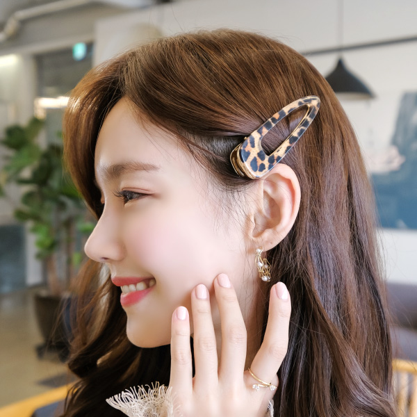 ac4167 두가지 셋트 구성으로 완성된 레오파드 포인트 헤어핀 hairpin set