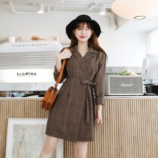 걸리쉬한 체크 패턴의 속 버튼 사이드 리본 장식 랩 미니 원피스 dress