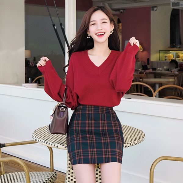 nt1886 아방하게 박시한 핏감의 드롭숄더 라인 V넥 베이직 니트 티셔츠 knit