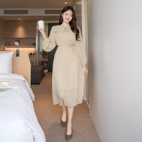 op7896 소녀감성 가득 걸리쉬한 세일러 카라 장식의 플리츠 플레어 롱 원피스 dress