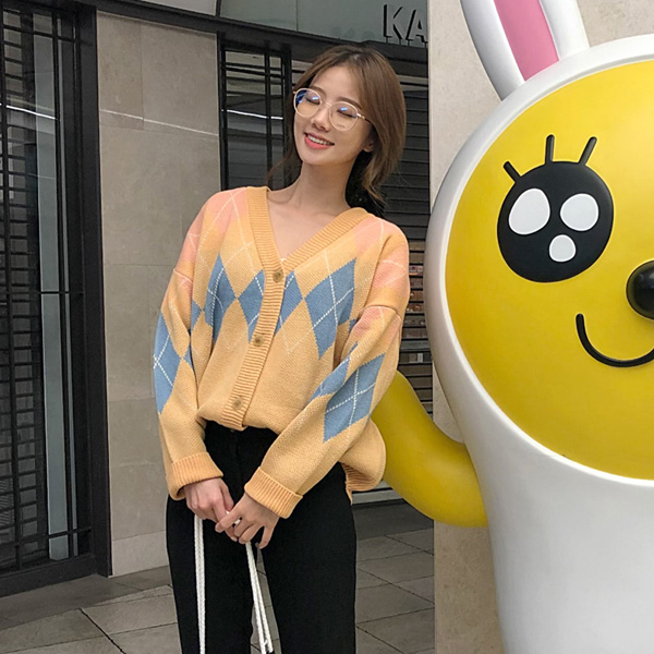 cd1188 프레피룩을 완성해줄 아가일 체크 패턴의 V넥 버튼 니트 가디건 cardigan