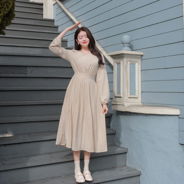 op7983 여리여리 청순한 무드를 연출해 드리는 플리츠 롱 원피스 dress