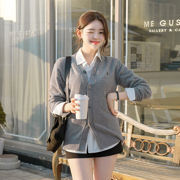 cd1222 깔끔하고 고급스러운 폴 승마자수 디테일의 베이직 브이넥 가디건 cardigan