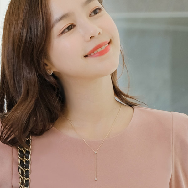ac4251 은은하면서도 근사한 포인트가 되어줄 물방울 큐빅 롱 드롭 네크리스 necklace