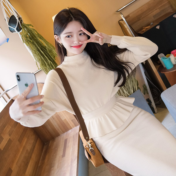 op8053 허리밴딩 플레어 니트와 H라인 골지 스커트 세트 투피스 two piece set