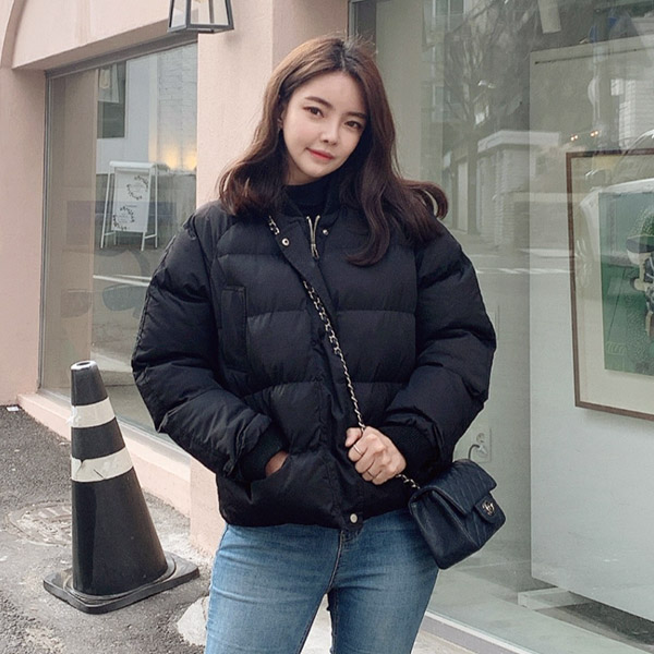jp255 러블한 숏 기장으로 제작된 드롭 소매 시보리 솜 패딩 점퍼 jumper