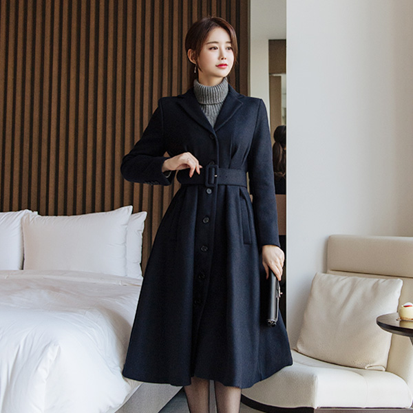 ct1100 허리 핀턱라인으로 드레시한 A라인 실루엣을 선사하는 벨티드 울 코트 coat