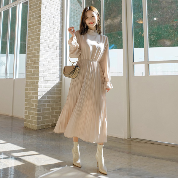 op8169 여리한 실루엣을 연출해줄 플리츠스커트 디자인의 데일리 롱원피스 dress