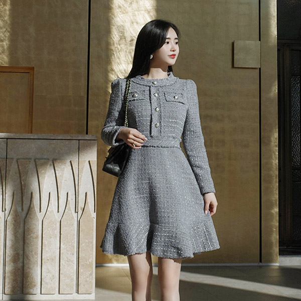 op8183 내추럴 밑단 컷팅과 은장단추 장식의 트위드 플레어 원피스 dress