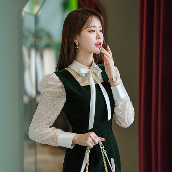 bs4849 금박 장식 패턴의 고급스러운 시스루 퍼프 카라 블라우스 blouse