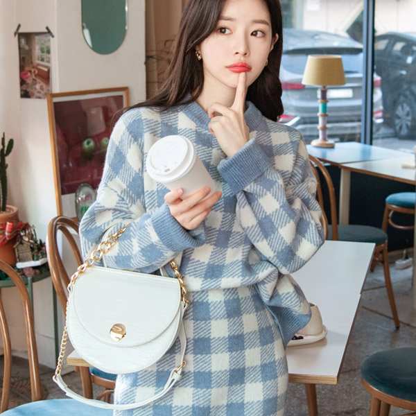 bg950 크랙 디테일이 돋보이는 볼드한 체인 장식의 토드, 숄더백 bag