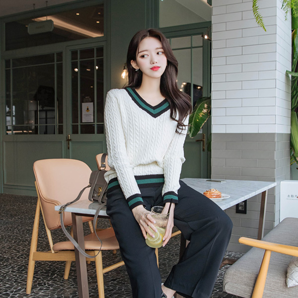 nt2059 브랜드 감성으로 모던하게 완성된 말랑말랑 탄탄한 꽈배기패턴 배색포인트 니트탑 knit