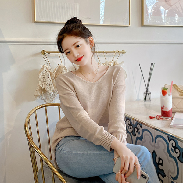 nt2073 말랑말랑한 터치감이 돋보이는 브이넥 루즈핏 데일리 니트 knit